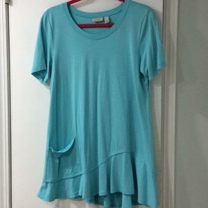 LOGO turquoise tee with asymmetric hemline